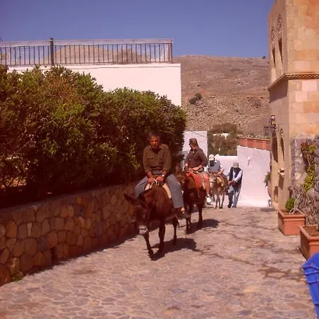 Melenos & Apartment Lindos (Rhodes)